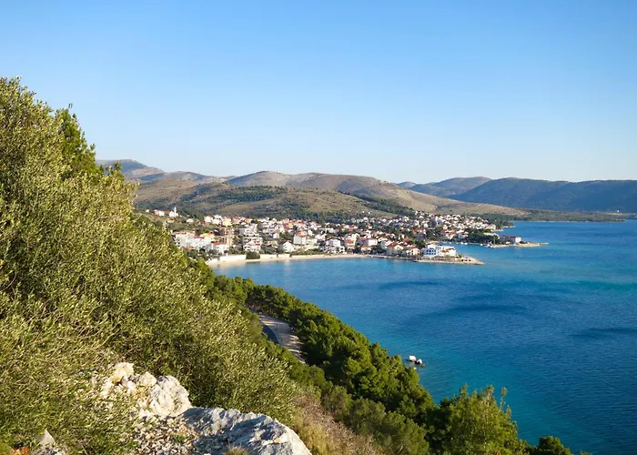 In - Sibenik Riviera 45749 *